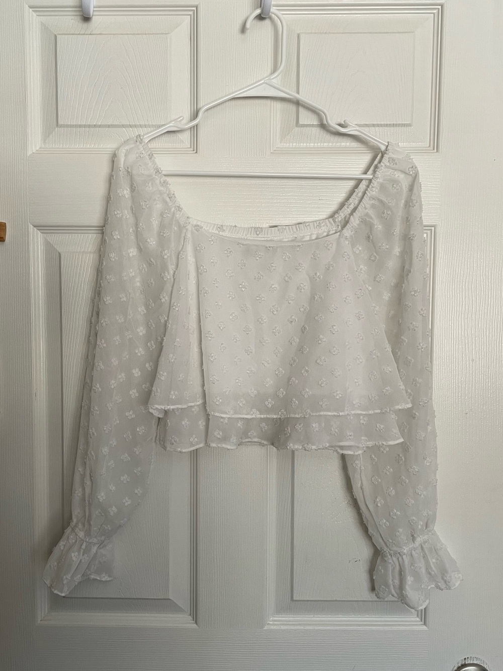 Altar'd State Women’s size Small White Textured Dot Square-Neck Crop Blouse